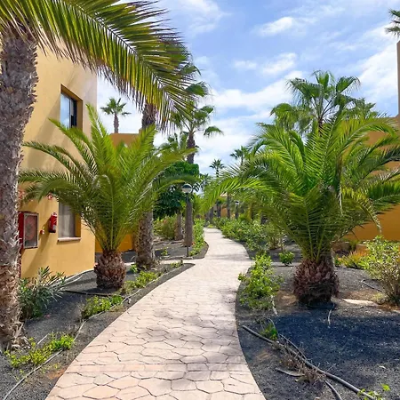 Oasis Papagayo 2 Emma's - By B-rent Apartamento Corralejo